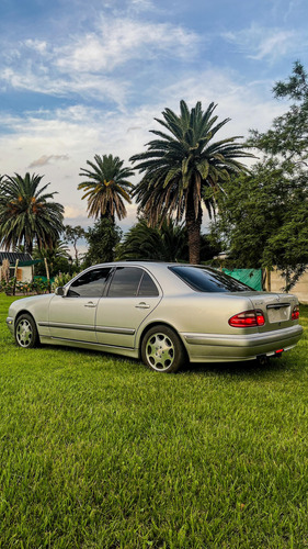 Mercedes-Benz Clase E 2.6 E240 Elegance Plus At
