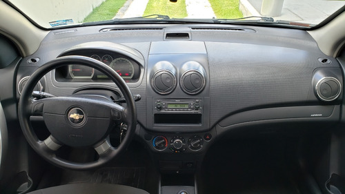 Imagen 10 de 10 de Chevrolet Aveo Lt Paq W Color Plata 2017 Mt
