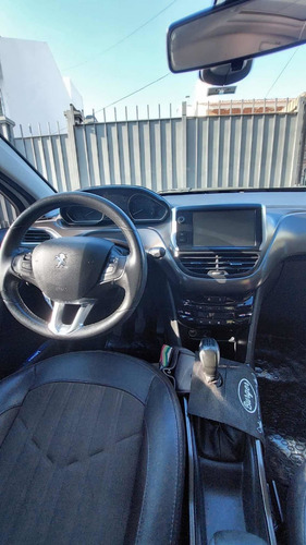 Imagen 10 de 14 de Peugeot 2008 2017 1.6 Feline