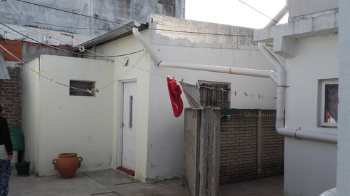 Imagen 5 de 13 de Venta 3 Deptos. Carranza 1576 Longchamps
