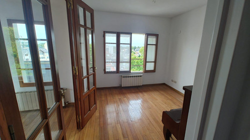 Departamento Duplex En Venta - Centro Adrogue