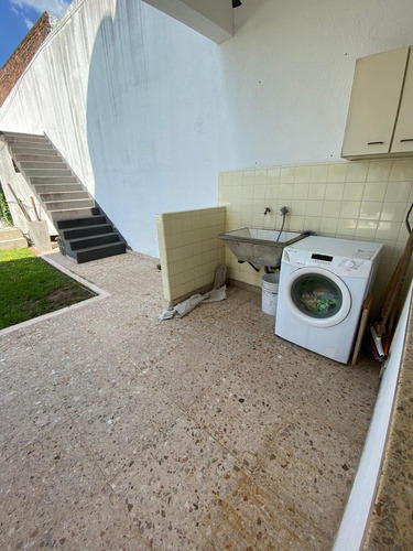 Casa En Venta Haedo / Palomar 5 Ambientes