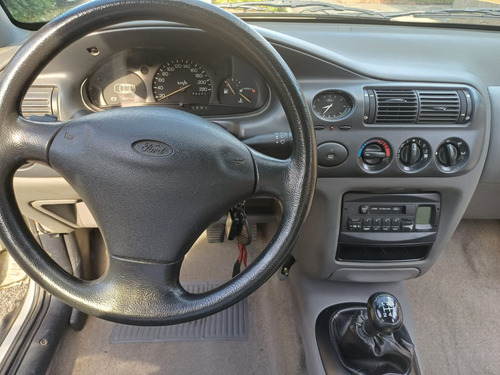 Ford Escort 1.8 Lx Aa Plus