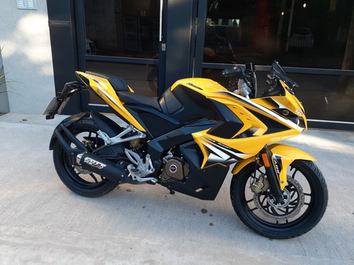 Bajaj Rouser Rs 200 Impecable