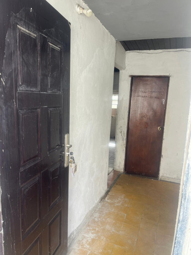 Se Alquila Apto Con Patio 2 Dormitorios En Piedras Blancas