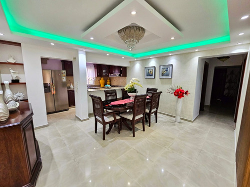 Apartamento Con Terraza A Pasos De Carrefour Aut. Duarte