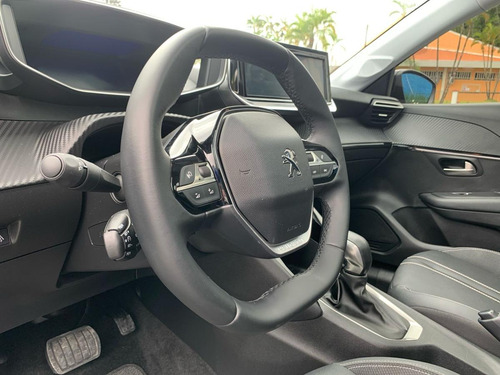Peugeot 208 1.6 16V