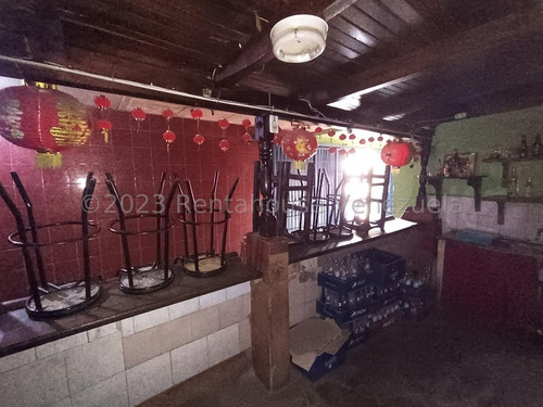 Imagen 17 de 28 de Local Comecial Con Fondo De Comercio Dedicado Al Expendio De Bebidas Alcohólicas En Sus Envases Originales, Con Sellos Y Precintos Y Gastronomia Nacional E Internacional, Ubicado En Avenida Principal