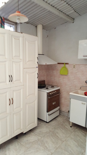 Vendo Casa.5amb, Quincho/garage, 140m Cub., Patio, Jardín.
