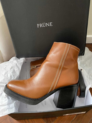 Botas Prune Talle 38 Sin Uso