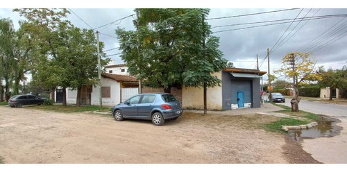 Venta Casa Multifamiliar 2 Casas + 3 Locales +2 Deptos