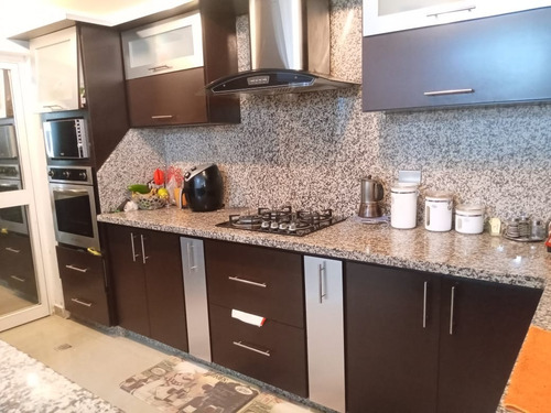 Town House En Conj. Res. Las Trinitarias, San Diego. Vende Crismelia Castillo Plth-254