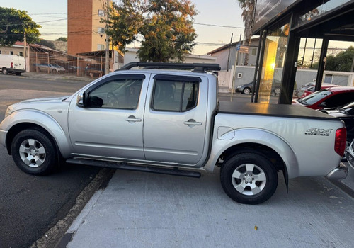 Nissan Frontier Frontier LE CD 4x4 2.5 TB Diesel Mec.