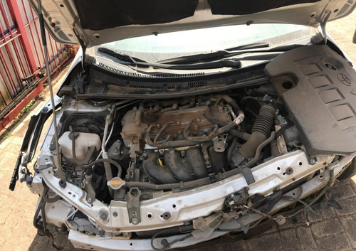Imagem 7 de 7 de Sucata Toyota Corolla 14/15 Prata 154cvs