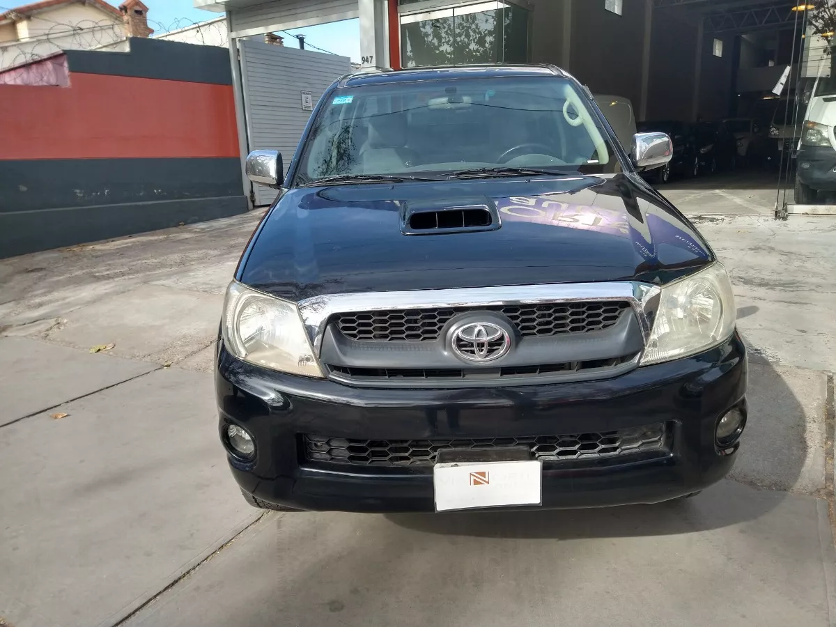 Toyota Hilux 3.0 I Srv Cab Doble 4x4 Cuero