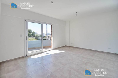 Venta Departamento 3 Ambientes Con Cochera En Parque Avellaneda