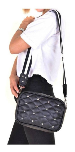 Imagen 3 de 3 de Cartera bandolera PM Complementos Morral Mujer Moderna Símil Cuero diseño liso/tachas de cuero sintético negra con correa de hombro negra y blanca