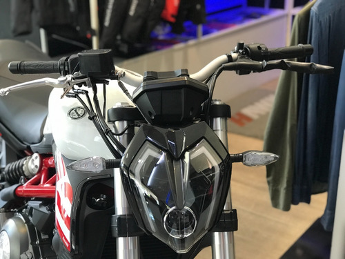 Imagen 2 de 15 de Benelli 302 S 0 Km Financia Hasta 60 Cuotas