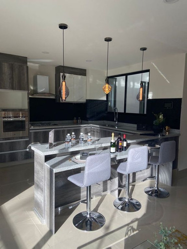 Departamento En Venta, Camelinas, Morelia.