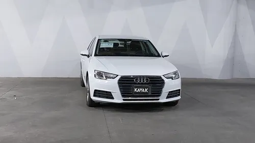 Audi A4 2.0 40 TFSI DYNAMIC DCT