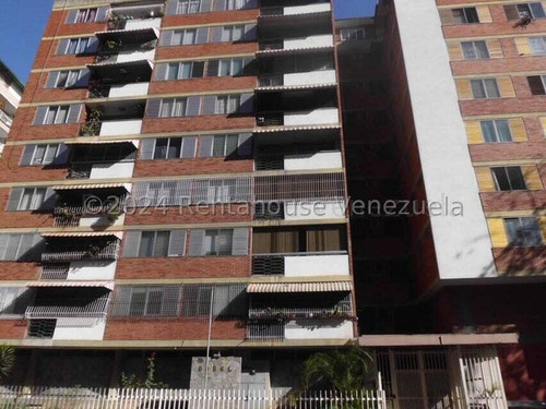 Apartamento En Venta Los Palos Grandes 24-20253