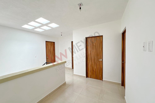 Casa En Venta Con Terreno Excedente En Un Residencial Muy Tranquilo Y Seguro En La Zona Norte De ...