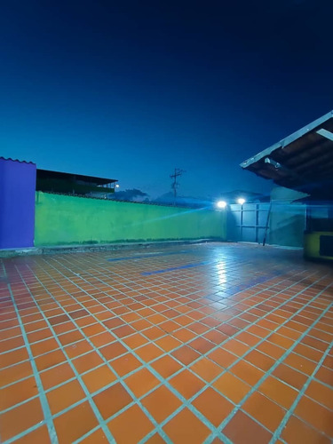 Imagen 13 de 27 de Venta. Hotel. Casa. Local Comercial. San Cristóbal