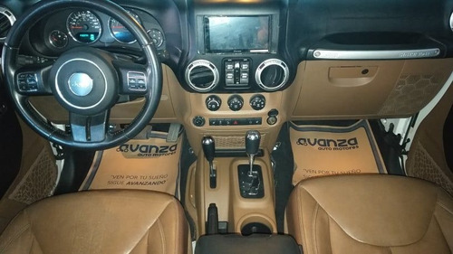 Imagen 7 de 12 de Jeep Wrangler 2017 3.6 V6 Unlimited Sahara 4x4 At