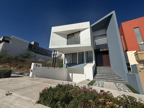 Casa En Venta En Zibatá, Querétaro