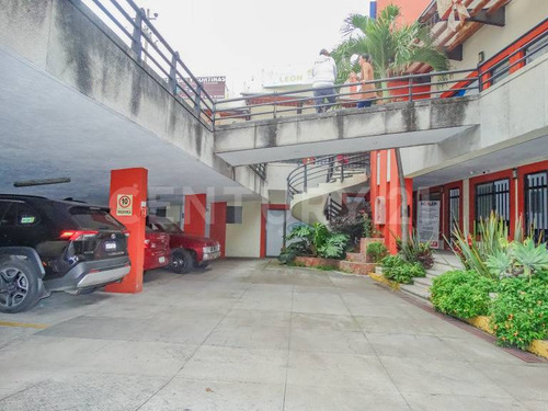 Comercial Plaza Romanza En Chapultepec, Cuernavaca, Morelos $9,900,000.00 Mxn