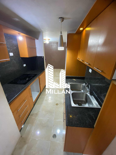 Se Alquila Apartamento En Res. Montalban Ii - Villa Icabaru