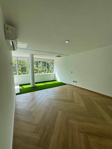 Townhouse De Lujo En Terrazas De Camoruco