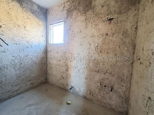 Imagen 26 de 30 de Apartamento En Venta Urb. Base Aragua, Av. Casanova Godoy, Maracay, 22-13289 Mv