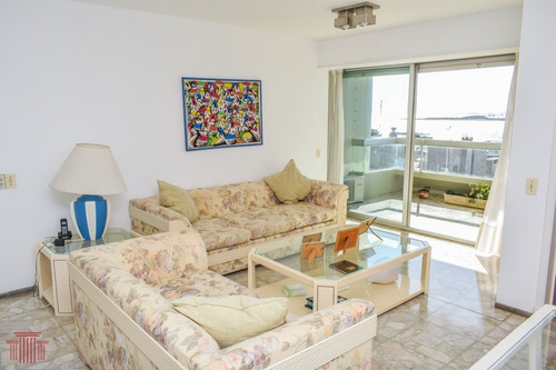 Apartamento En Punta Del Este , Península Con Vista Al Puerto Y Playa Mansa- Ref: 13424
