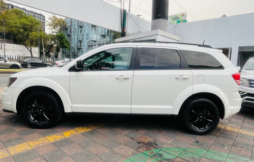 Dodge Journey 2.4 Se 7 Pasajeros At