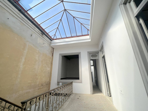 Imagen 13 de 25 de Venta De Edificio En Ciudad Vieja Con Cuatro Unidades.