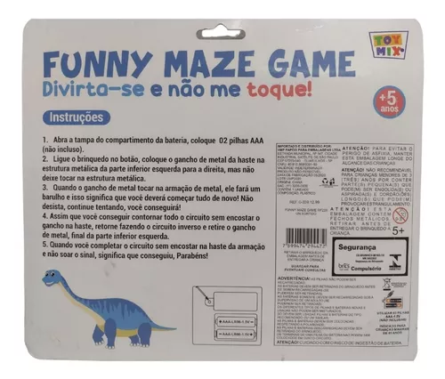 Jogo de labirinto no tema do dinossauro