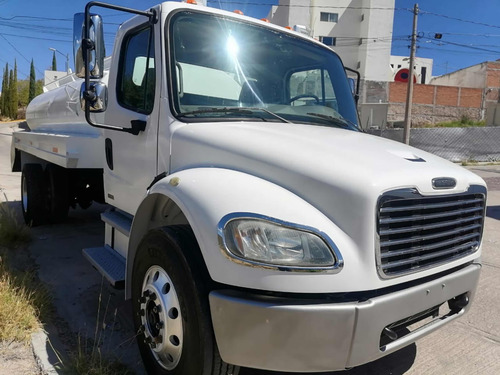 Camion Pipa De Agua De 10,000 Litros 2011 Rabon Thorton