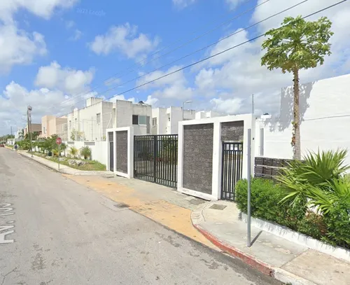 Sk01- Casa En Remate Bancario En Priv. Chinak Meru, Cancun, Qroo. (65% Debajo De Su Valor Comercial, Solo Recursos Propios)