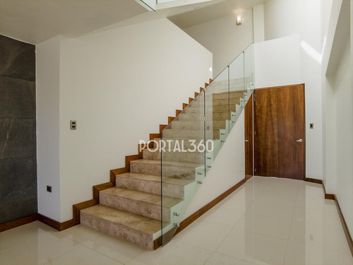 Imagen 2 de 30 de Casa En Renta En Lomas De Angelópolis Iii