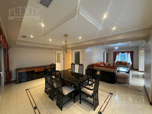 Importante Casa En Venta En Saint Thomas Sur 4 Dormitorios Escritorio Y Dependencias