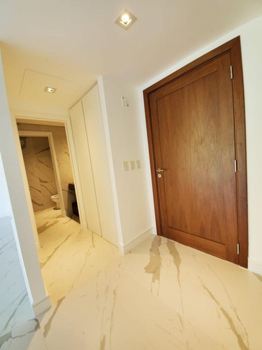 (90) Oficina En Venta En Parque Leloir
