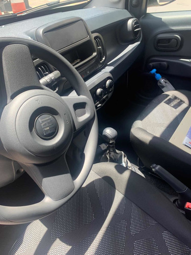 Imagen 7 de 7 de Fiat Mobi 2021 1.0 Easy Mt