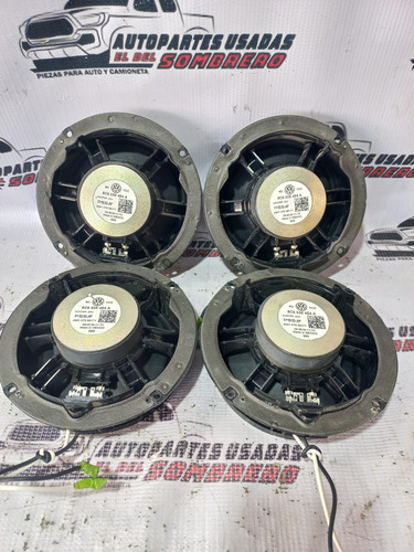 Set 4 Bocinas Originales Vw Jetta A4 2012 C,2008-2015 Negro (Usado)