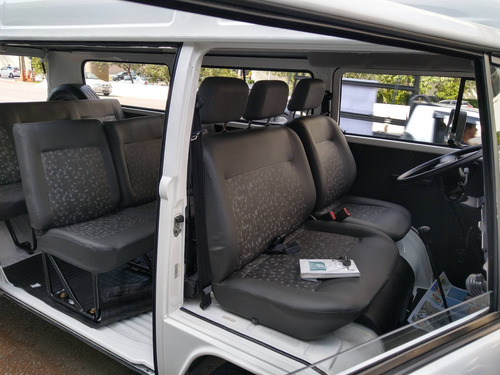 Imagem 3 de 14 de Volkswagen Kombi 1.4 Mi Std 8v Flex 4p Manual