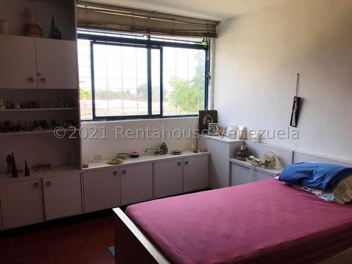 Imagen 14 de 20 de Casa En Venta 22-11040 En Cumbres De Curumo Wp 04120104330