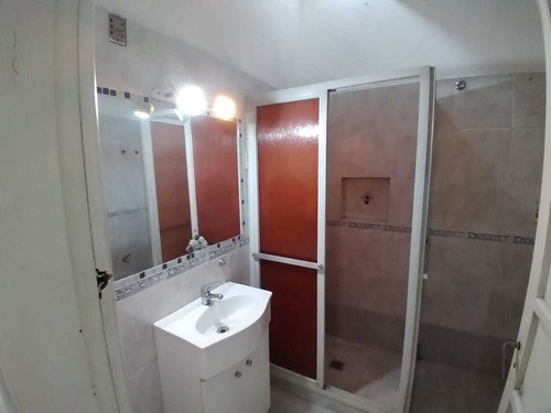 Venta Casa Y Apartamento 4 Dorms. Coch. Fondo Las Acacias
