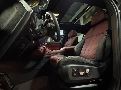 Excelente Bmw X6 M60i 2025