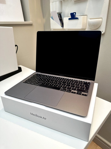 Apple Macbook Air 13in (512gb Ssd, M1, 8gb) Laptop