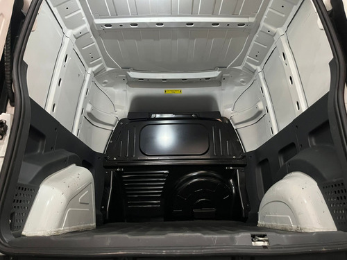 Fiat Fiorino 1.4 MPI FURGÃO ENDURANCE 8V FLEX 2P MANUAL